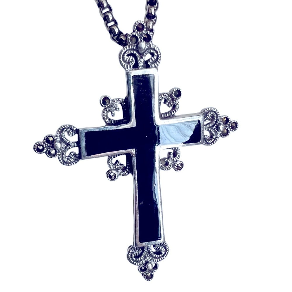 Beautiful Onyx Marcasite 925 Sterling Silver Cross Pendant
